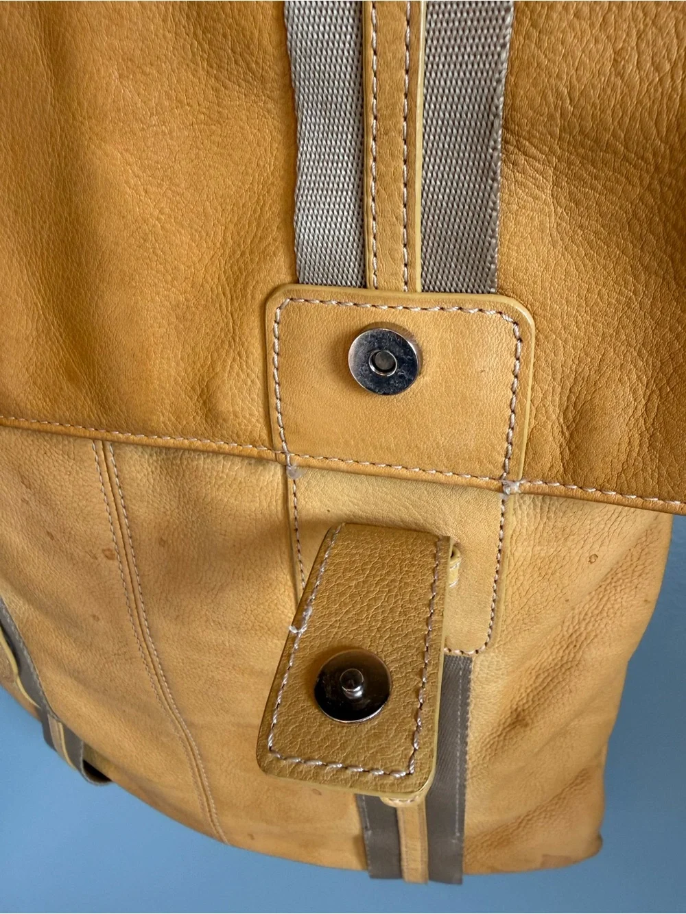 Claudia Firenzi Genuine Leather Laptop Messenger Bag Tan Made in Italy 13”x14”